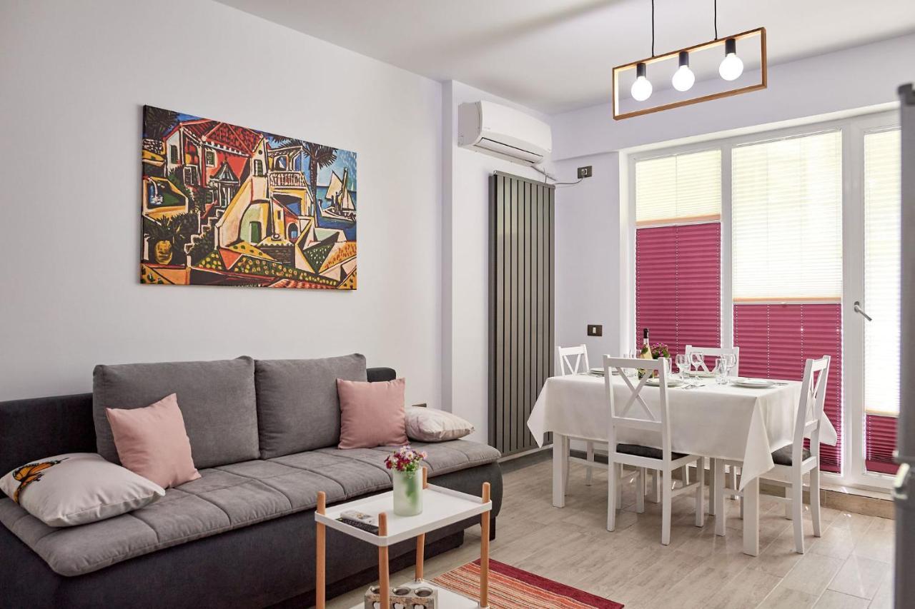 Năvodari Crystal 26 Apartment - Spa Pool Beach Resort מראה חיצוני תמונה