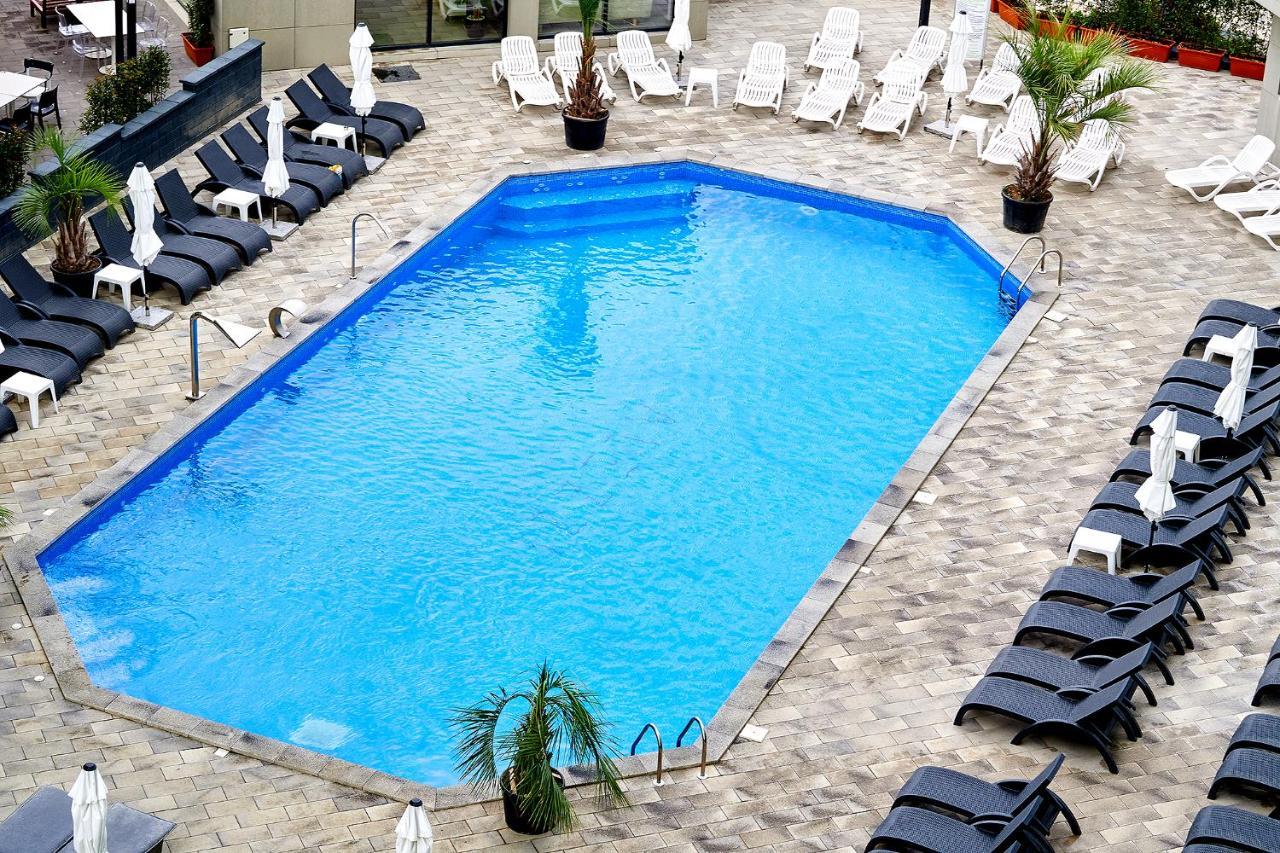 Năvodari Crystal 26 Apartment - Spa Pool Beach Resort מראה חיצוני תמונה